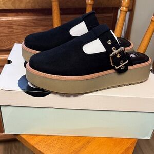 SO Black and Tan Mules